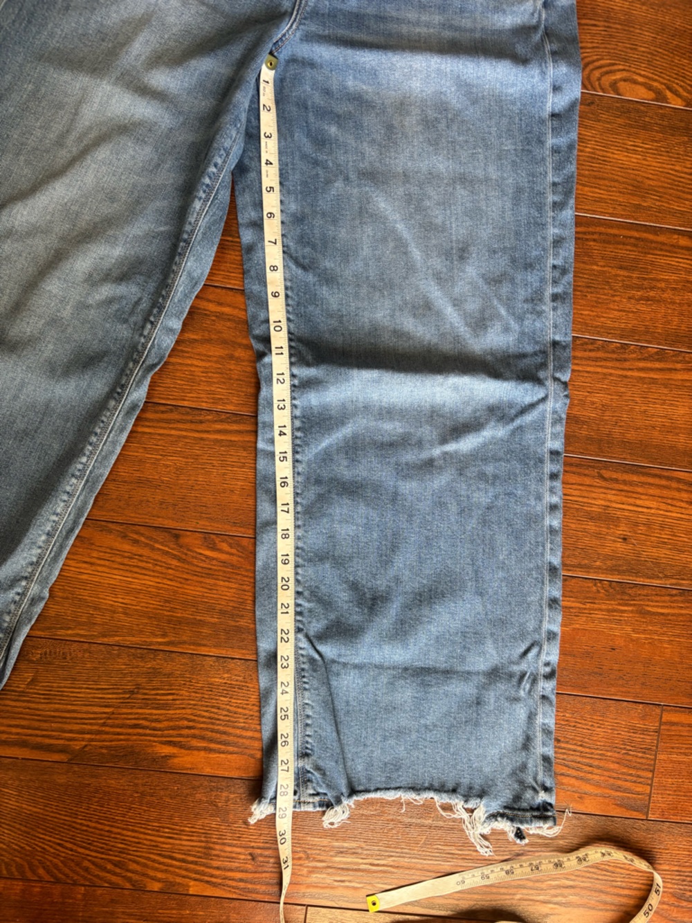 American Eagle Outfitters “super high-rise baggy wide leg” with Frayed Hem - Picture 5 of 6